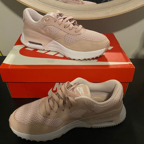 Nike Shoes - Barely Rose Women’s Nike Air Max Size 7.5